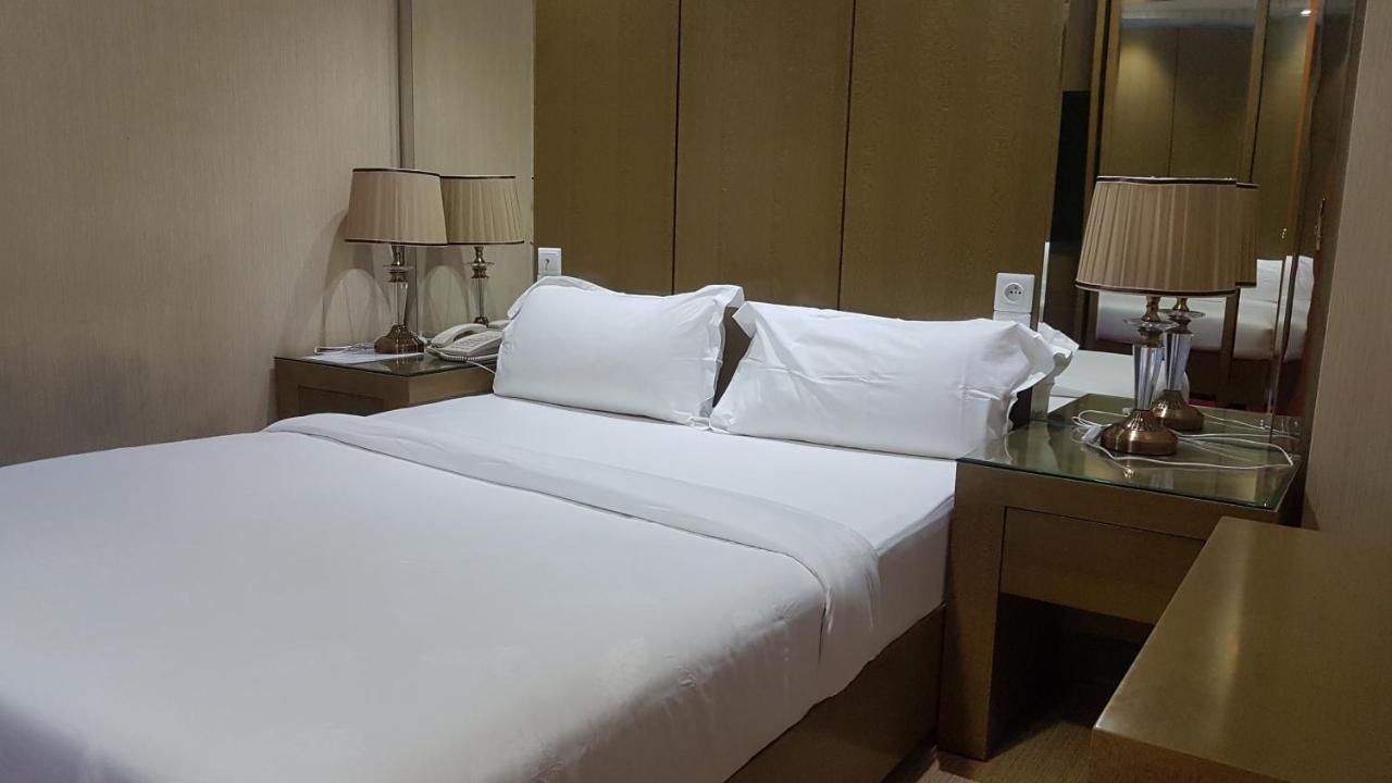 Edmond Hotel 브라자빌 외부 사진