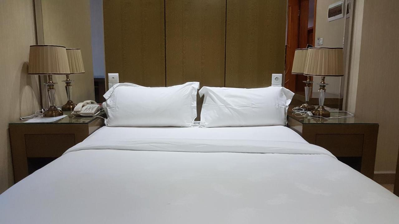 Edmond Hotel 브라자빌 외부 사진